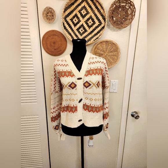 Soft And Cozy Cream V-Neck Button Up Knitted Sweater - Picture 5 of 10